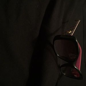 Versace woman’s sunglasses. Good condition.